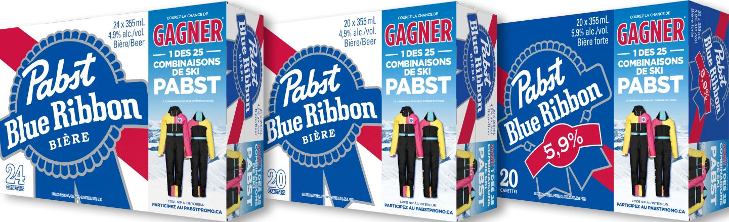 Trois boîtes de bière Pabst Blue Ribbon